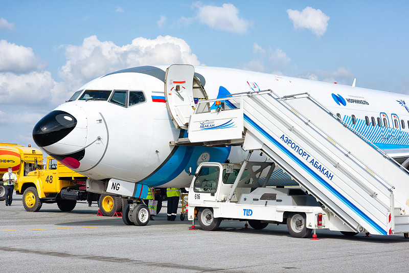 经由中国重庆把腊鱼邮寄到日本吹田市(Suita)