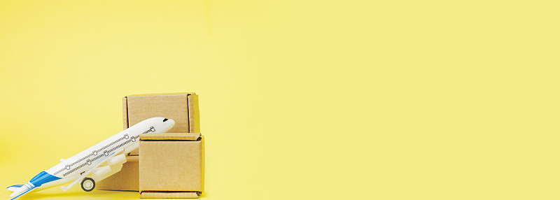 经由深圳工艺品寄到日本岐阜市(Gifu)