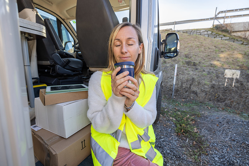 经由中国把猫邮寄到日本町田市(Machida)