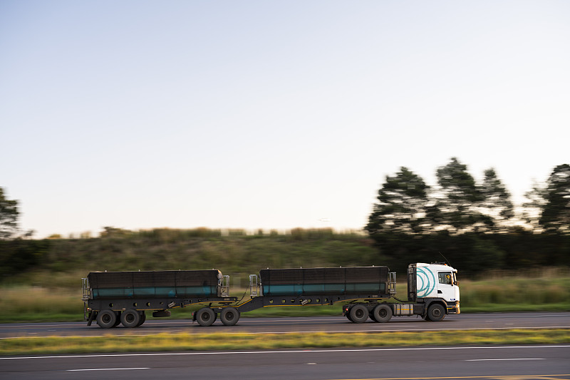 经过中国东莞将东西邮寄到日本高知市(Kochi)