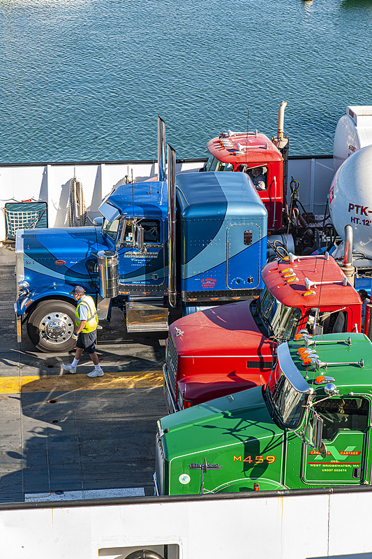 经过中国乌鲁木齐将笔记本电脑寄到日本吹田市(Suita)