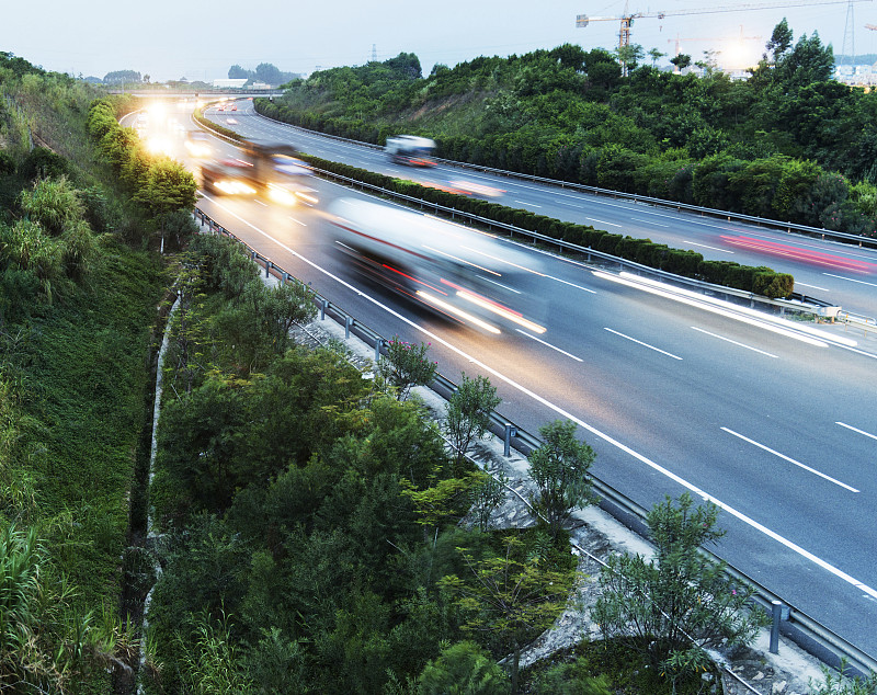 经过中国厦门蓝牙耳机寄到日本横滨市(Yokohama)