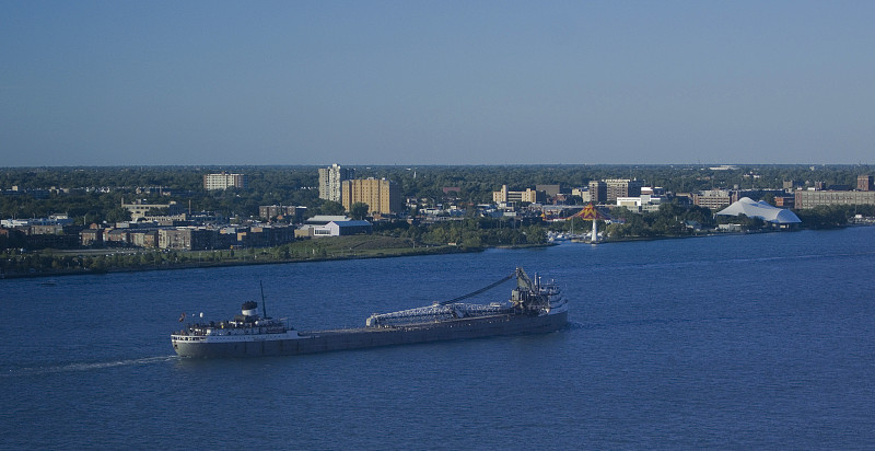 通过中国上海把LV包包寄到日本大阪市(Osaka)