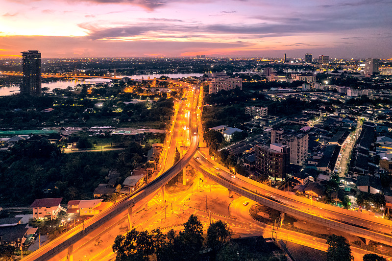 从中国上海把鱼竿寄到日本宇治市(Uji)