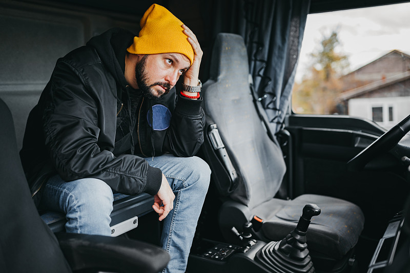 经过乌鲁木齐把花盆邮寄到日本川口市(Kawaguchi)