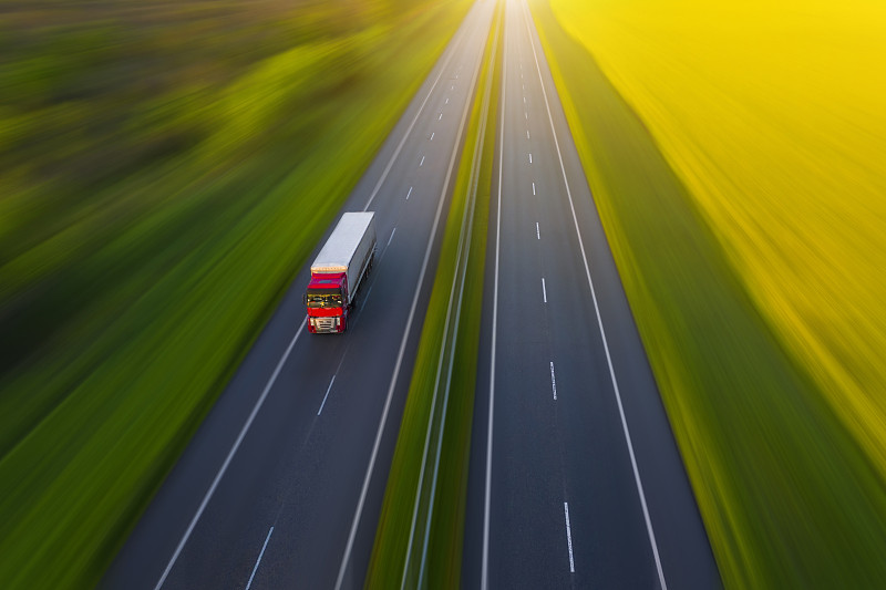 经过天津把麻将机邮寄到马来实必丹(Sipitang)