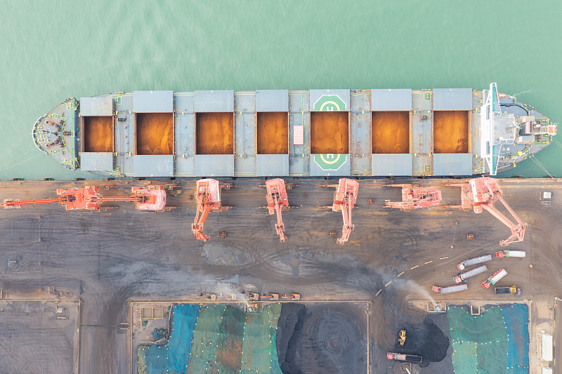 中国重庆通过飞机运送马来吉隆坡(Kuala Lumpur)运输