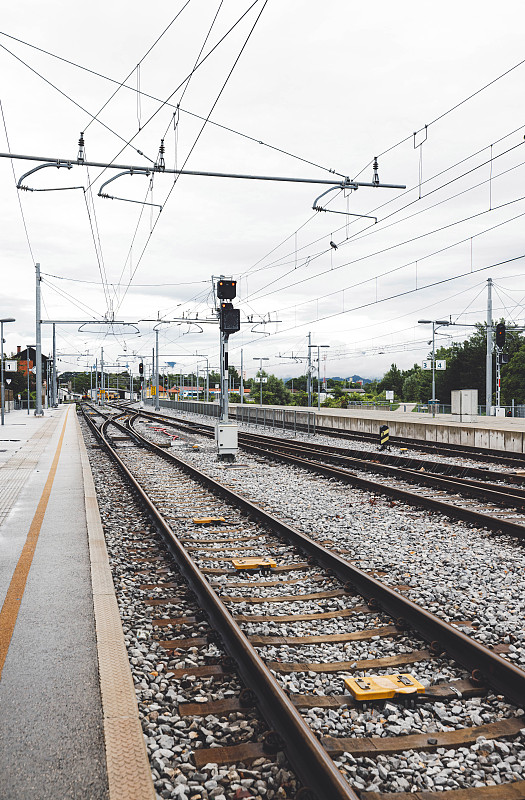 广州空运物流到速递到马来西亚峇株巴辖(Batu Pahat)专线