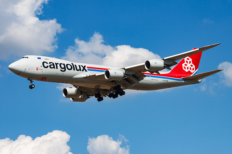 经由中国深圳中国将磁性物品邮寄到马来哥打基纳巴卢(Kota Kinabalu)