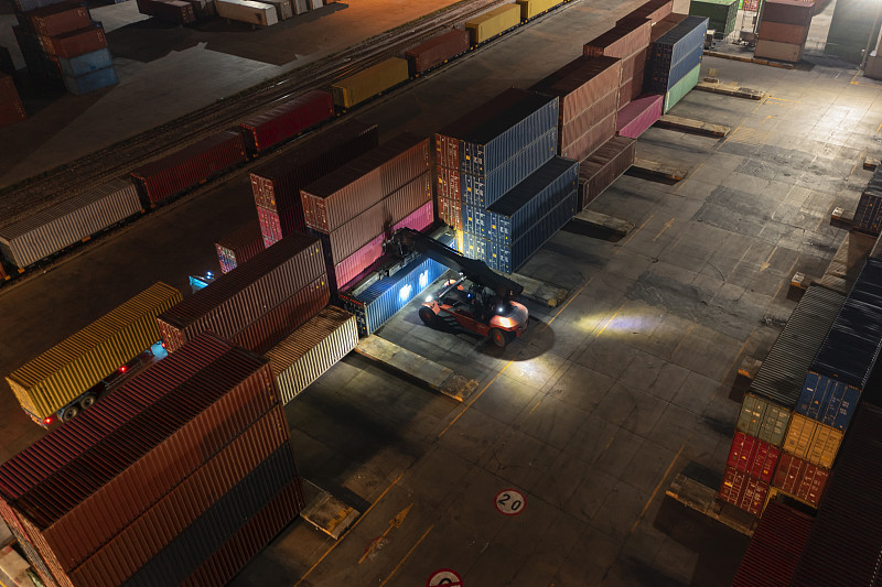 经过中国广州将油漆寄到马来瓜拉登嘉楼(Kuala Terengganu) 经过中国广州将油漆寄到马来瓜拉登嘉楼(Kuala Terengganu)