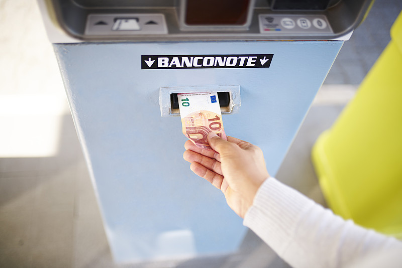 从上海样品寄到马来哥打基纳巴卢(Kota Kinabalu) 从上海样品寄到马来哥打基纳巴卢(Kota Kinabalu)