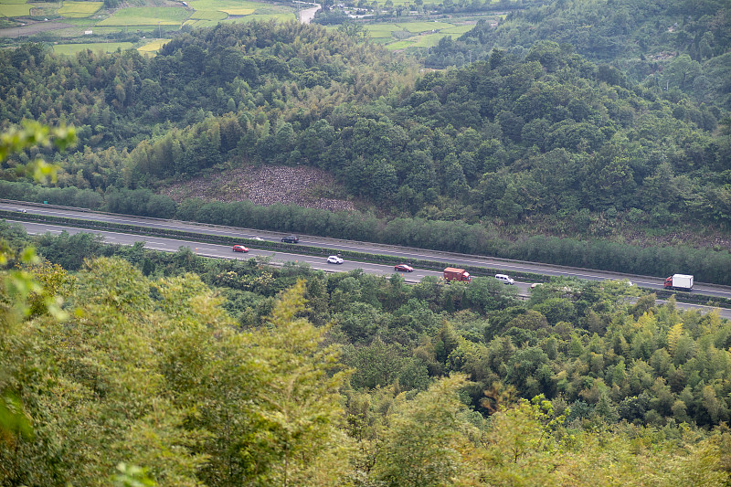 经过东莞将工业品寄到马来西亚丹绒马林(Tanjung Malim) 经过东莞将工业品寄到马来西亚丹绒马林(Tanjung Malim)