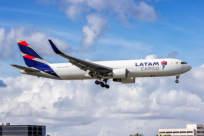 从广州将消毒用品寄到马来西亚八打灵再也(Petaling Jaya)