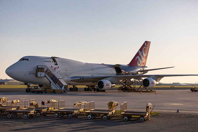 中国深圳马来西亚亚庇(Kota Kinabalu)空海联运快速专线