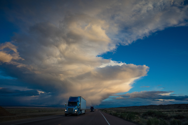 基于中国青岛信用卡邮寄到美国华盛顿