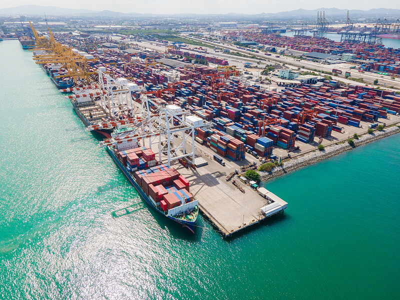 通过中国青岛将电饭煲寄到美国安克雷奇