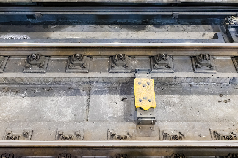 经由佛山把喷雾寄到美国夏洛特 经由佛山把喷雾寄到美国夏洛特