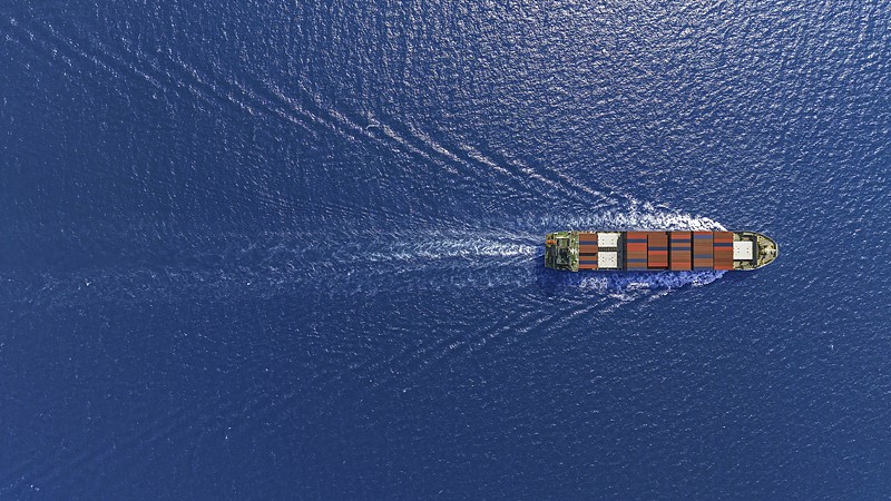 物品调光灯经深圳采取轮船配送抵到美国费城