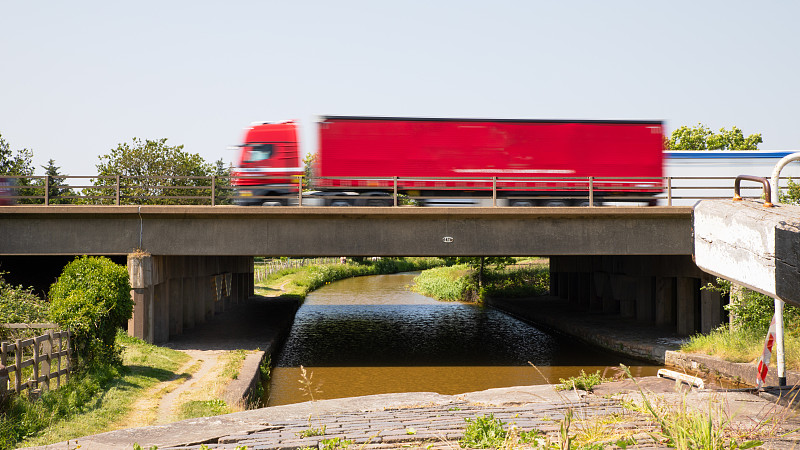 经由香港把乐高寄到美国底特律 经由香港把乐高寄到美国底特律