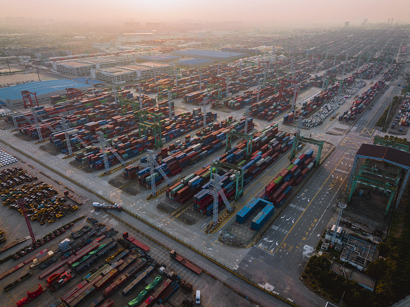 经由中国宁波将书箱邮寄到美国明尼阿波利斯