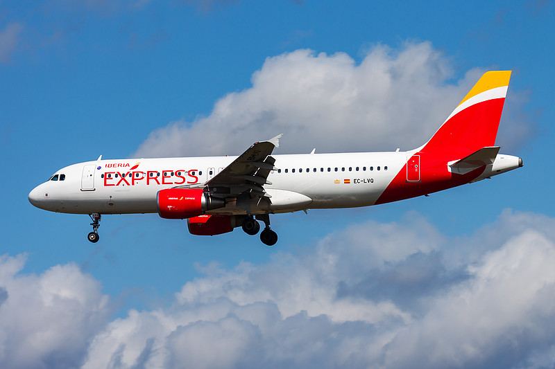 通过上海将火机油邮寄到美国阿尔伯克基