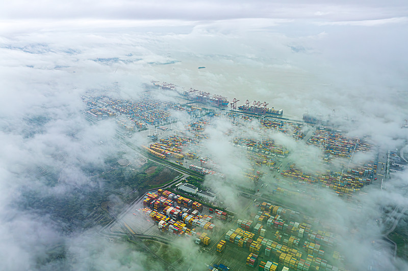 商品机电产品经中国乌鲁木齐采纳轮船运输抵达美国底特律