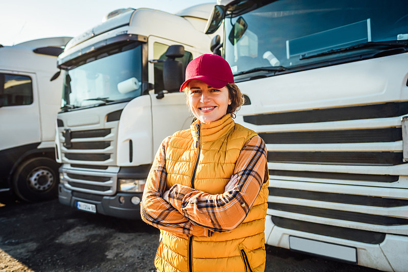 货品三、其他汽车周边产品经中国济南采纳海运货代到美国巴尔的摩