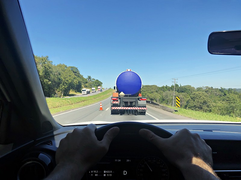 经由中国北京把土特产寄到美国普拉特河