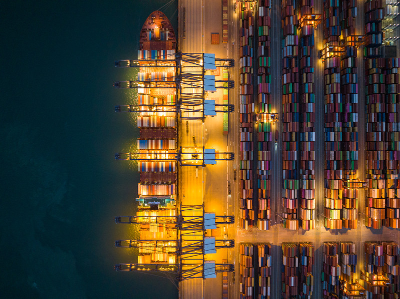 物品咖啡机经中国武汉采纳轮船配送至美国檀香山