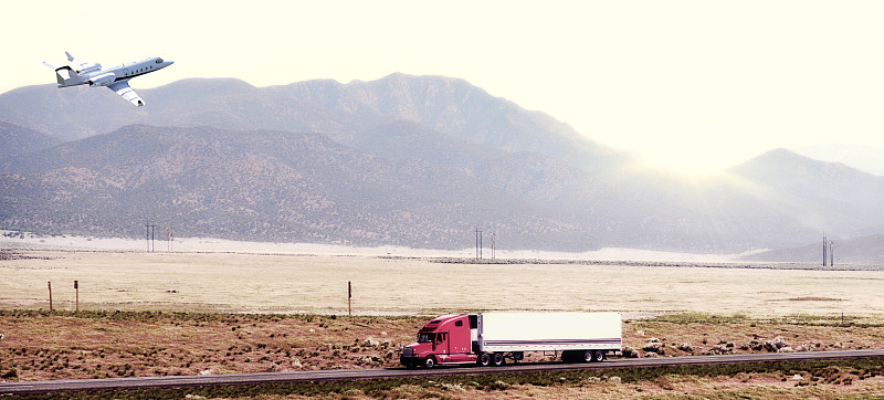 经过中国上海将衣物寄到美国休斯顿 经过中国上海将衣物寄到美国休斯顿