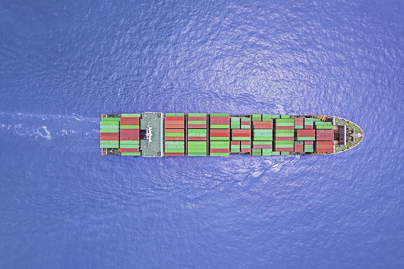 物品音响分频器经中国长春采用轮船配送抵到美国西雅图