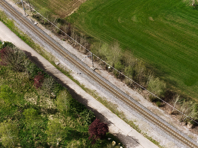 经过中国杭州1kg东西寄到美国檀香山