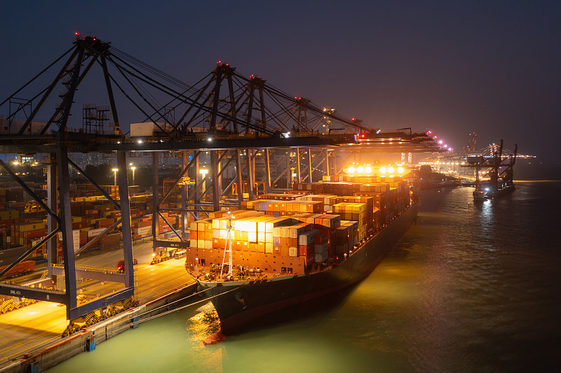 货品工业制冷机组经中国上海使用轮船物流配送抵达美国