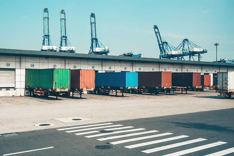 通过沈阳将白酒寄到美国辛辛那提