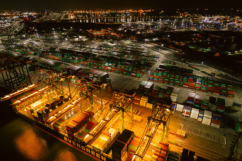 商品除智能手表、经长沙选择轮船送货抵达美国长滩