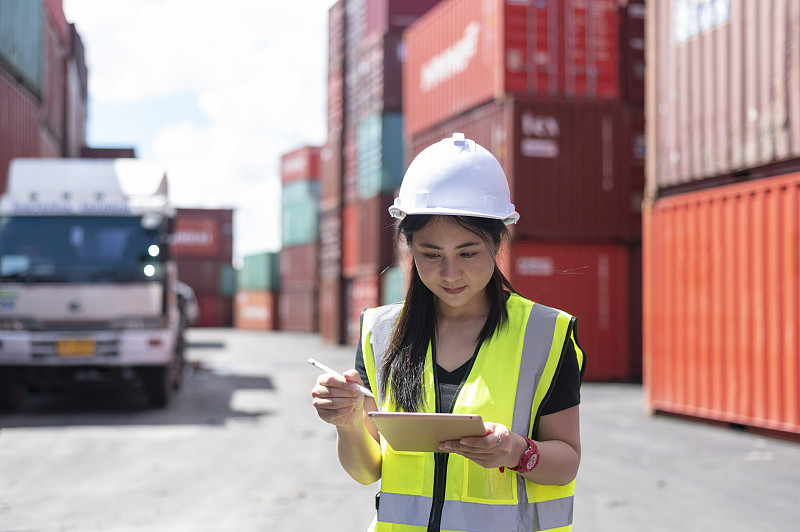 货品仿首饰从中国东莞选取海运配送到美国明尼阿波利斯