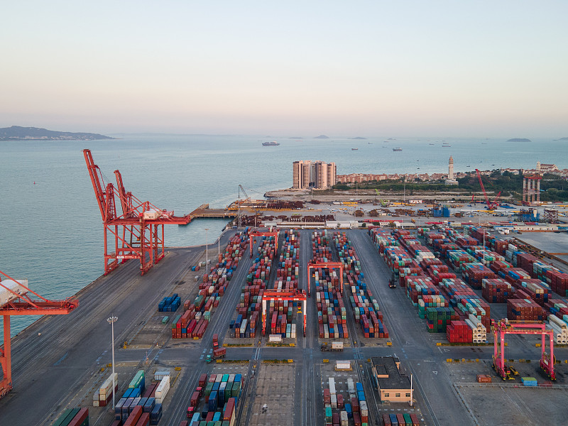 货品涂料经中国深圳采用海运送货抵达美国哥伦布