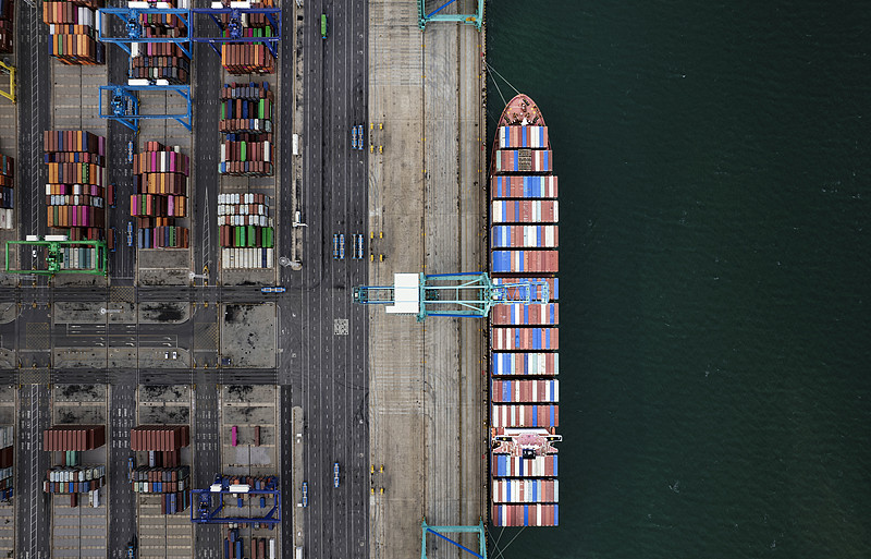 货品台式电脑从中国佛山使用海运货运到达美国新罕布什尔州