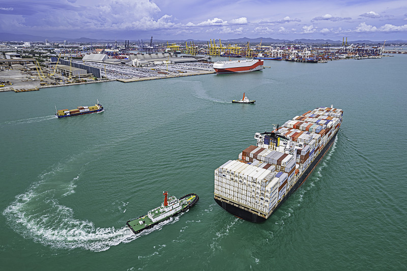 经由中国重庆护肤品邮寄到美国查尔斯顿