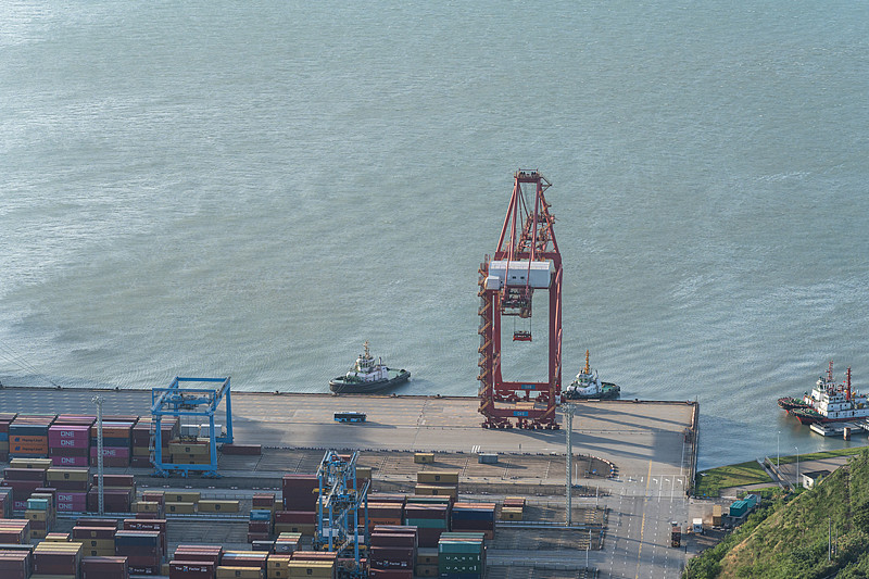 货品电子乐器（电子钢琴、电子吉他）经广州采取海运运输到美国纽约