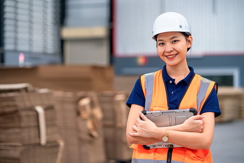 货品电脑一体机从天津选取轮船配送至美国圣路易斯