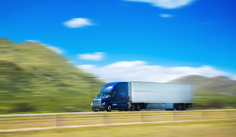 经过合肥把大闸蟹寄到美国新奥尔良