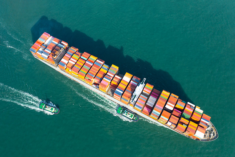 物品游艇用聚氨酯靠球经中国杭州采取轮船运送到美国巴尔的摩