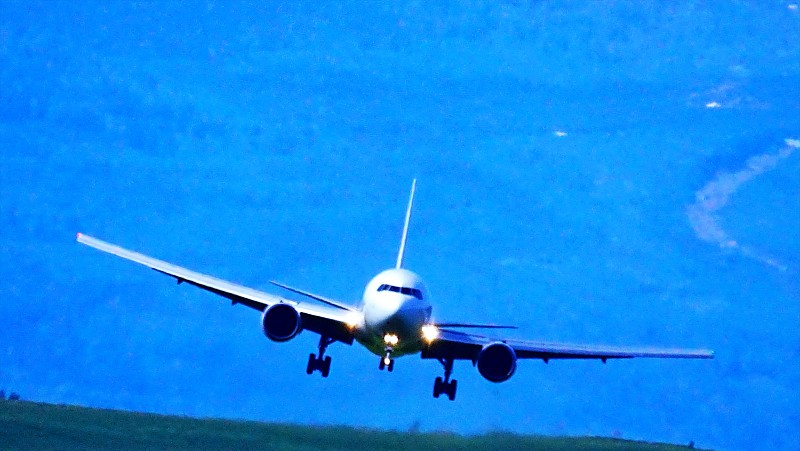 从中国宁波将LV包包寄到美国诺福克