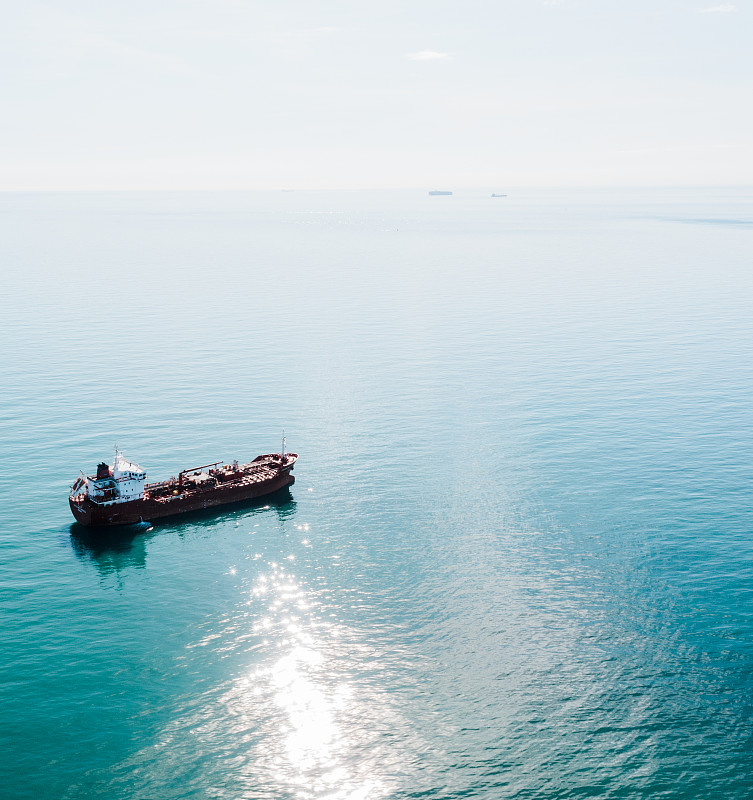商品餐桌布艺（桌布、餐巾、桌旗）经广州采用海运配送抵达美国里士满