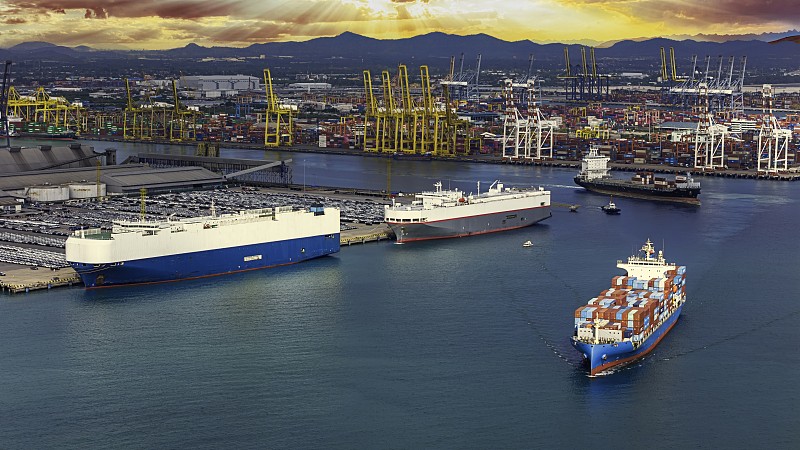 从中国深圳把行李箱寄到美国小石城