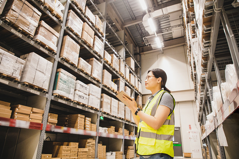 经过中国东莞把显卡寄到美国