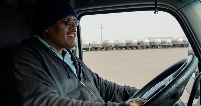 经由中国福州仿牌寄到美国波特兰