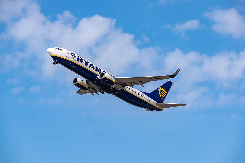 经由中国上海把单身证明寄到美国孟菲斯