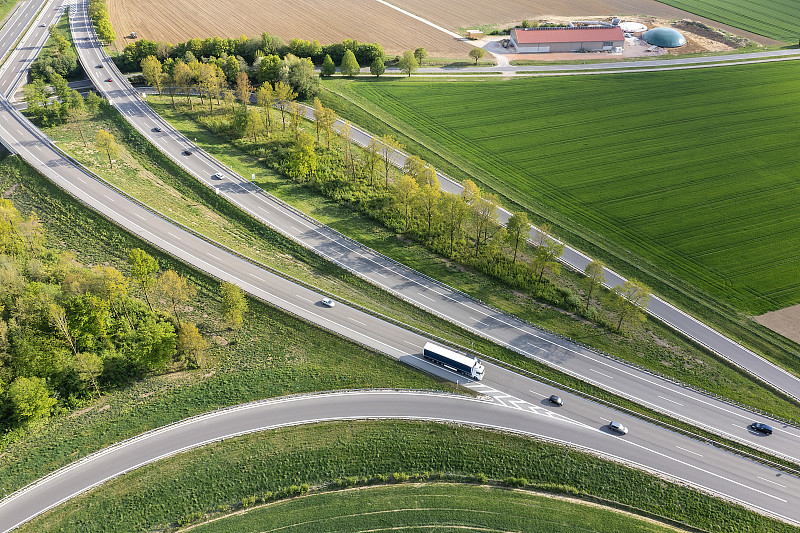 海运到美国要多少钱,海运到美国多少钱一公斤